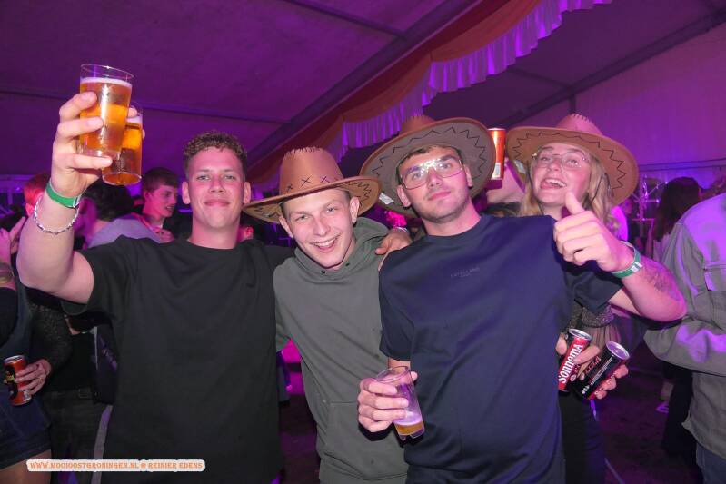 p1320110-standard.jpg