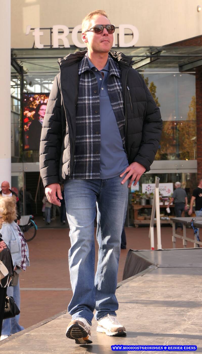 p1340159-standard.jpg