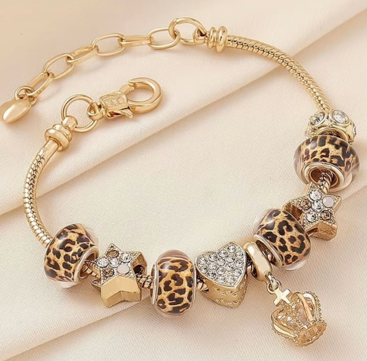 Leopard print crown beaded bracelet