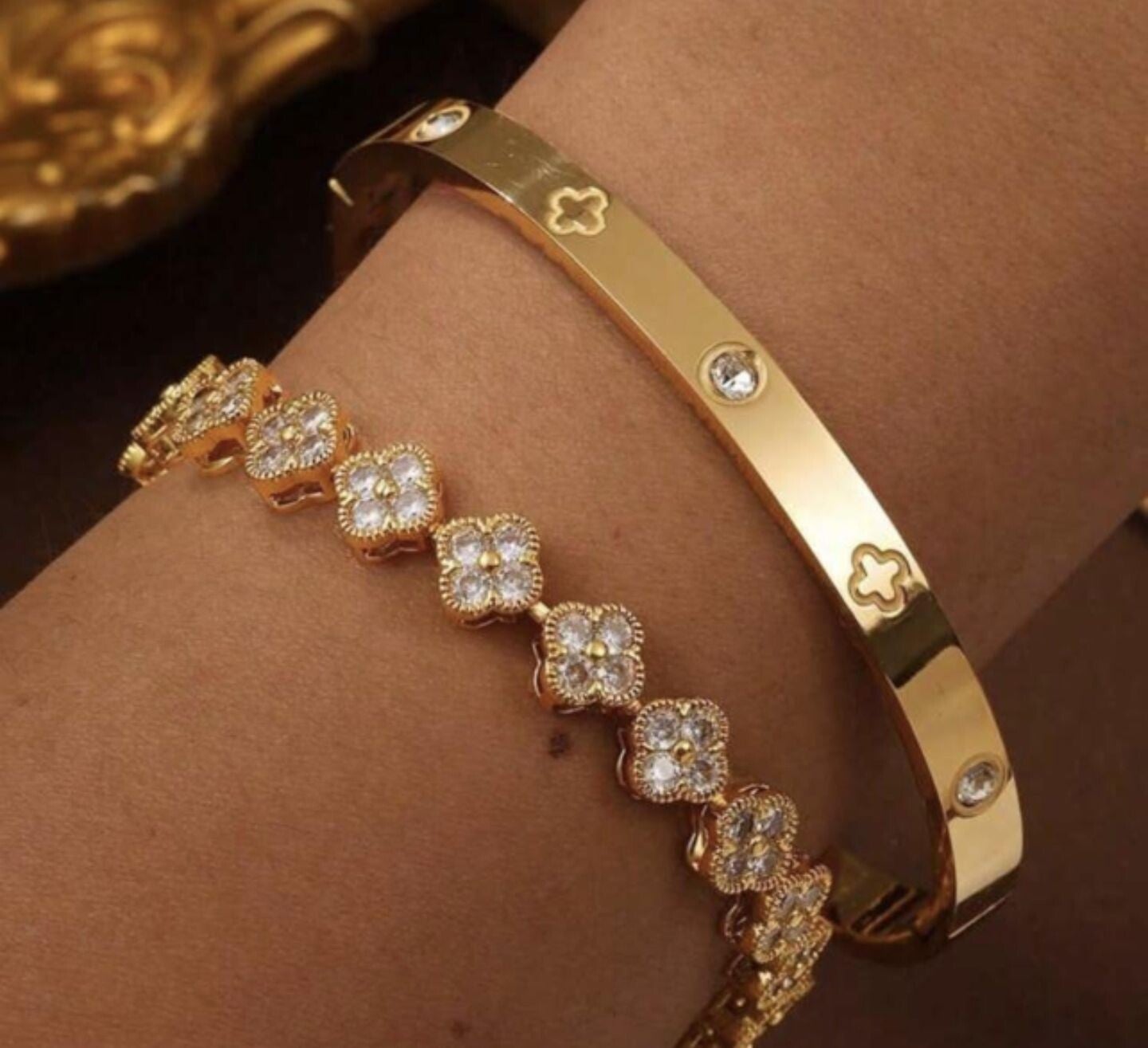 2pc Gold clover bangle set