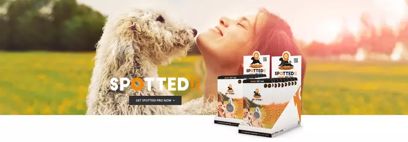 Spotted pro honden en katten penning met QR en NFC