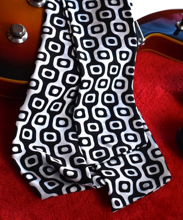 Op art thin