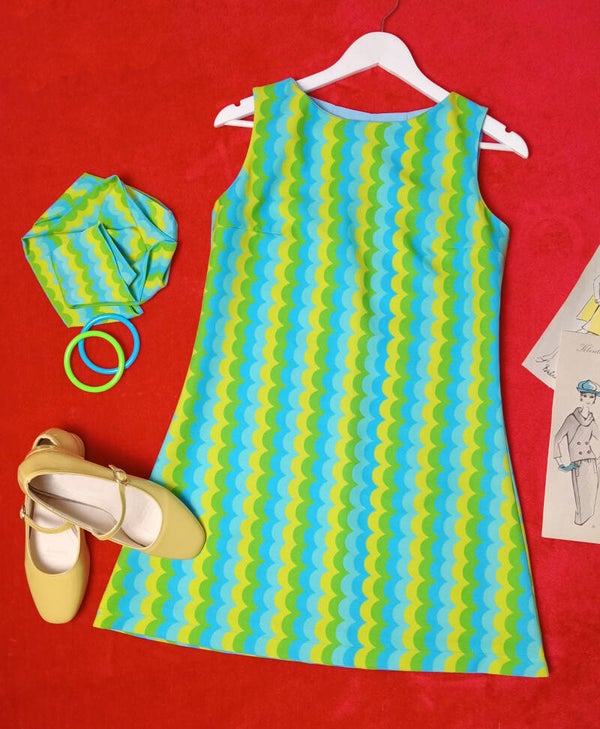 Green and blue waves S