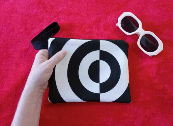 Op art pouch