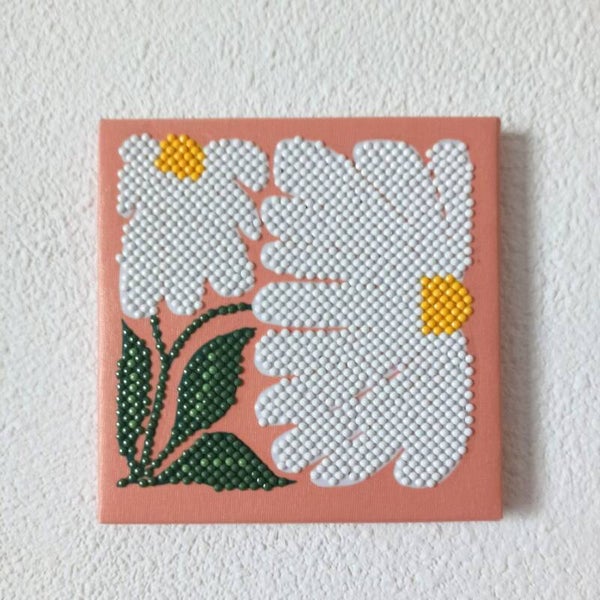 Canva White Flower in Diamond Painting