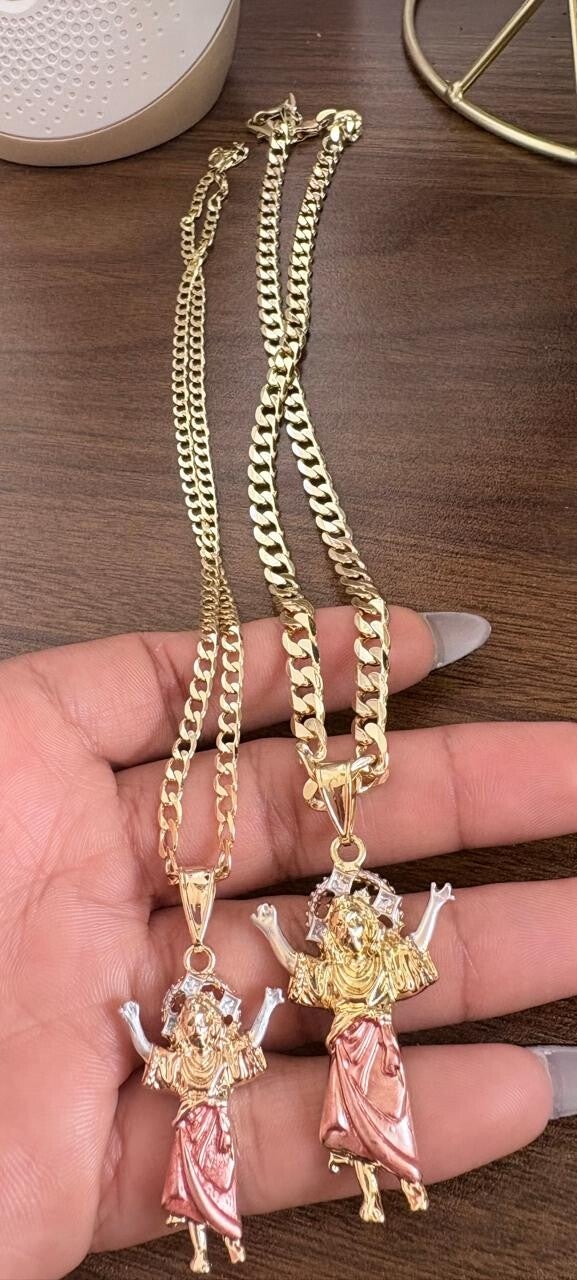 Cadenas con Divino niño