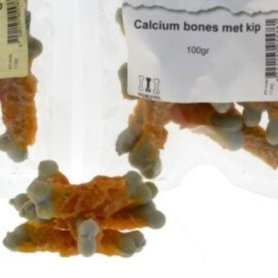 Calcium bones met kip; 100 of 400 gram.