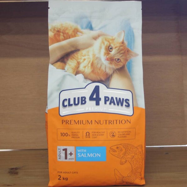 CLUB 4 PAWS PREMIUM ADULT MET ZALM 2000 GRAM