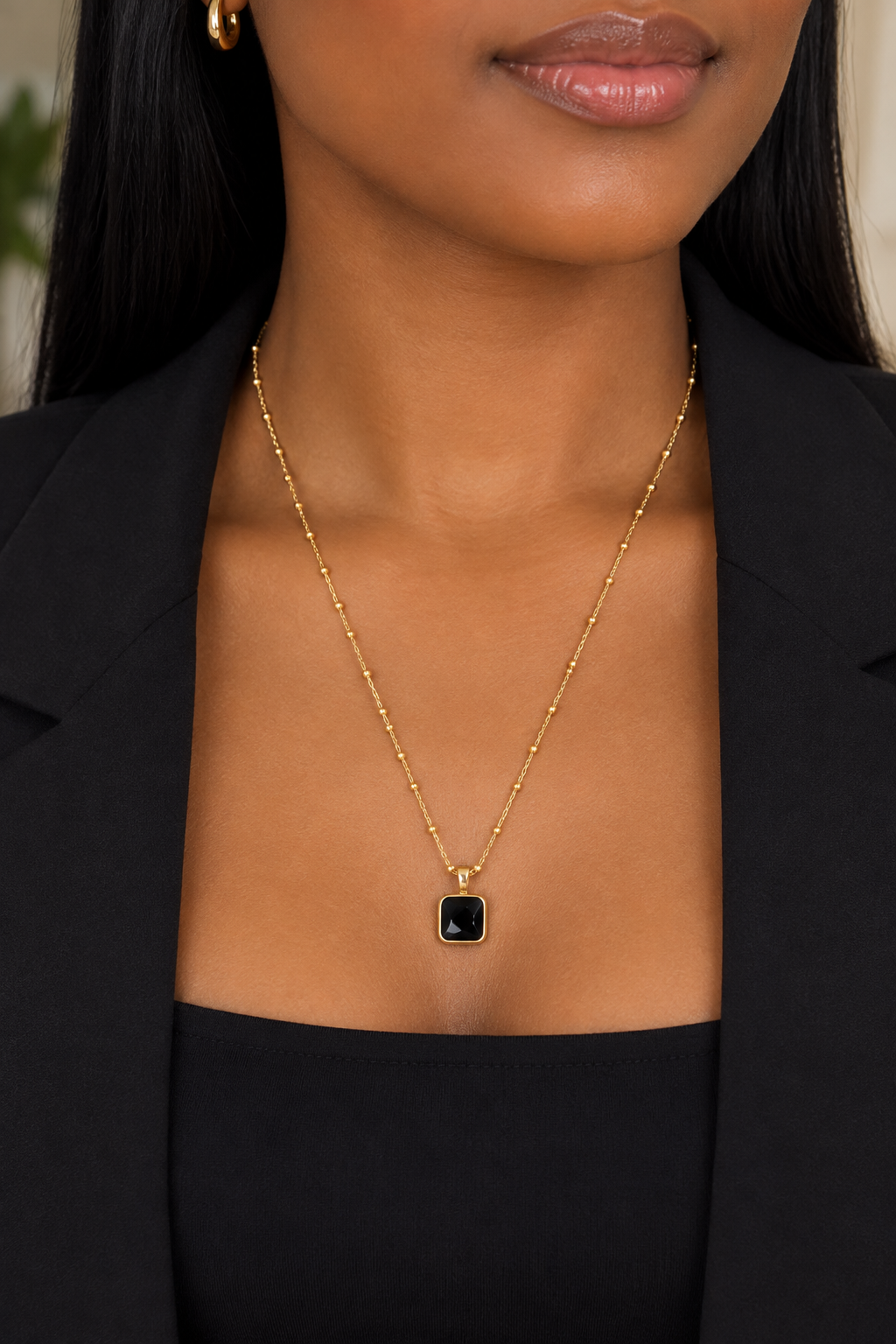 LR4 Neckless Collection