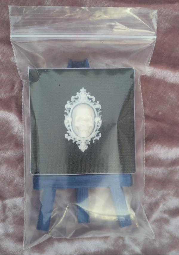 Mini Mounted White Skull