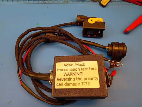 Bench diagnostic,programming cable for VOLVO/MACK transmission.