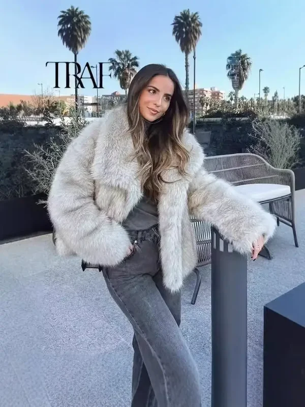 Kunstfell-Jacke für Damen: Übergroßer Kragenmantel -Stil für Herbst und Winter