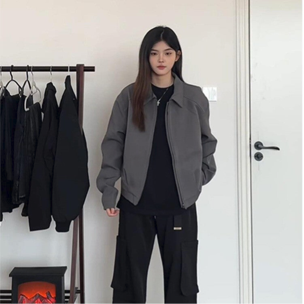 Kurzjacke mit Schulterpolstern - Unisex