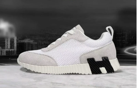 Hermes Sneaker – Unisex Low-Top