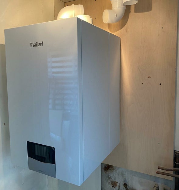 Installatie, Ecotec plus cw6 in Den Haag. Rovimax.nl