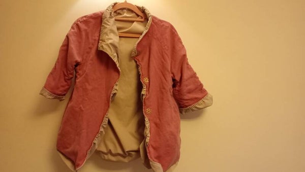 29. Kurteczka damska z rękawami 3/4