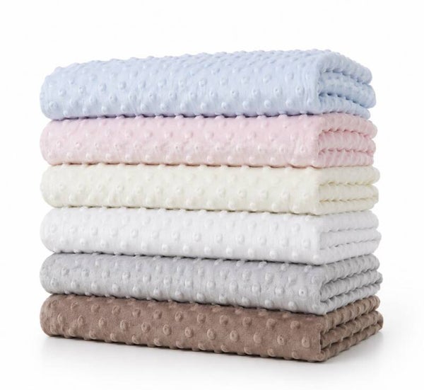 Babydeken Minky 80 x 110 cm – Met naam geborduurd