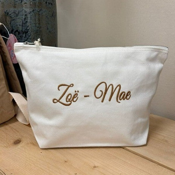 Canvas toilettasje wit met naam geborduurd