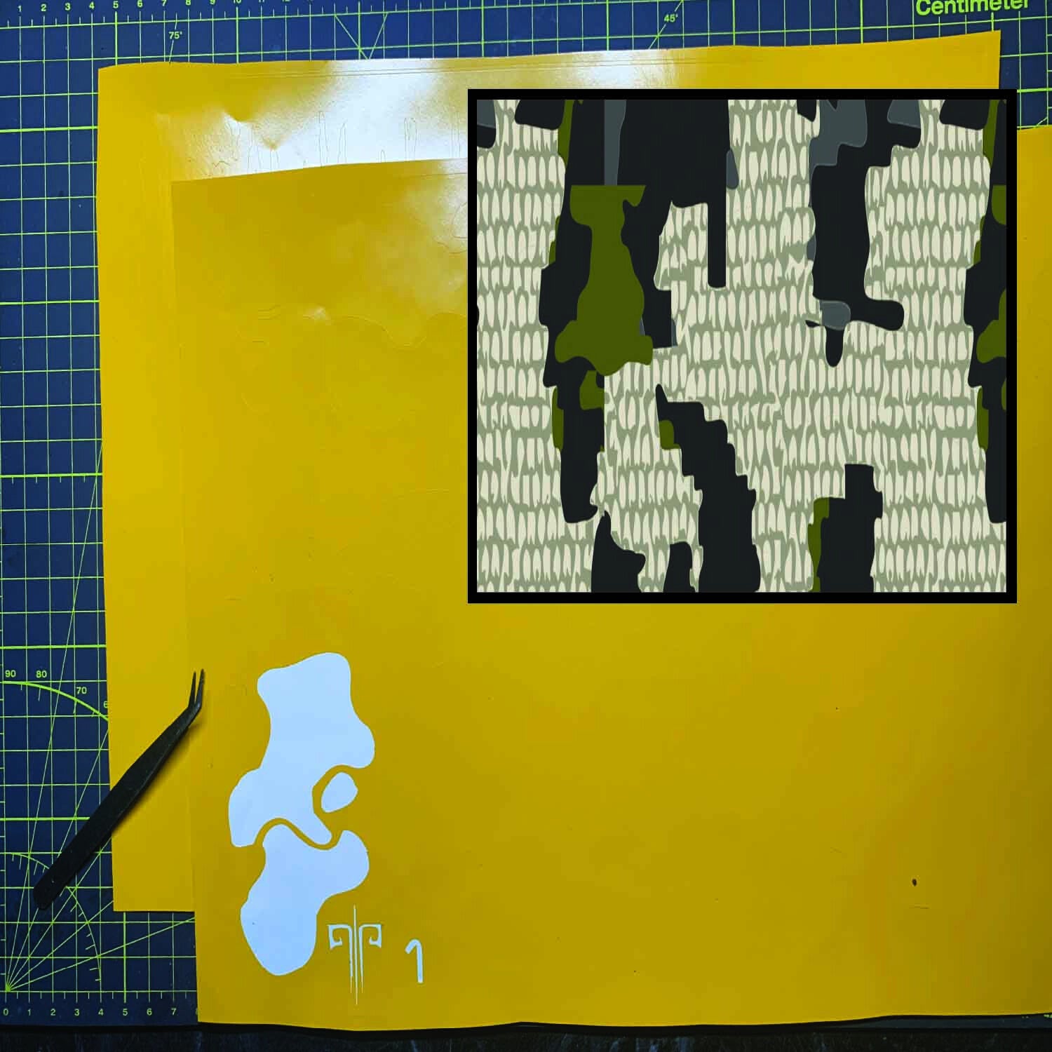 Kuiu Verde-Style Camouflage Stencil Packs