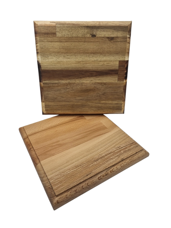 Holzsockel Buche / Akazie mit Plakette für Urne 20x20cm