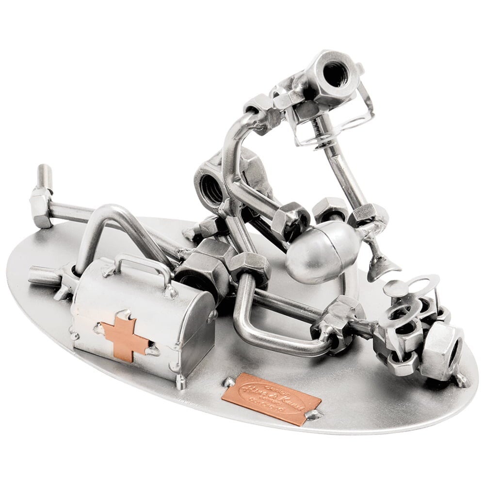 Stalen Beeldje 'Ambulanceverpleegkudige' – Ambachtelijk Metaalwerk