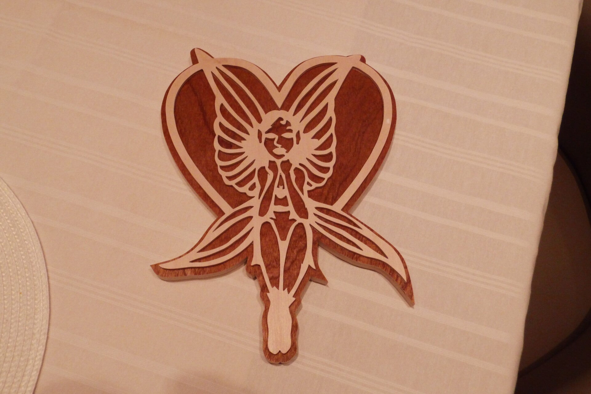 Silhouette in verschillende houtkleuren