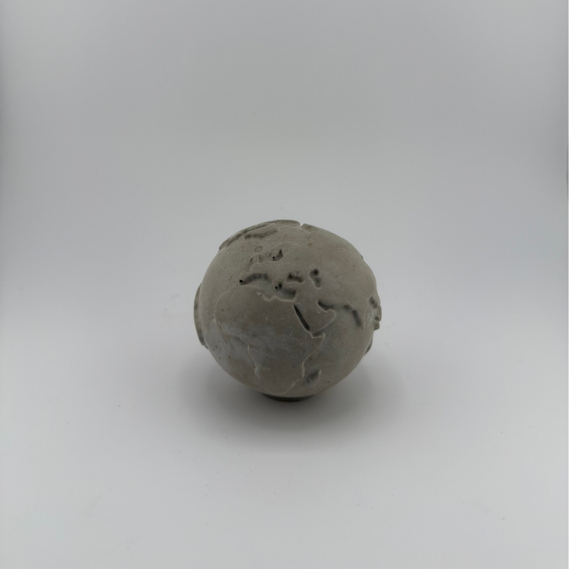 Beton Weltkugel  7–8 cm