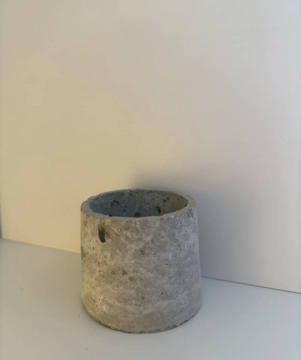 Runder Blumentopf modern