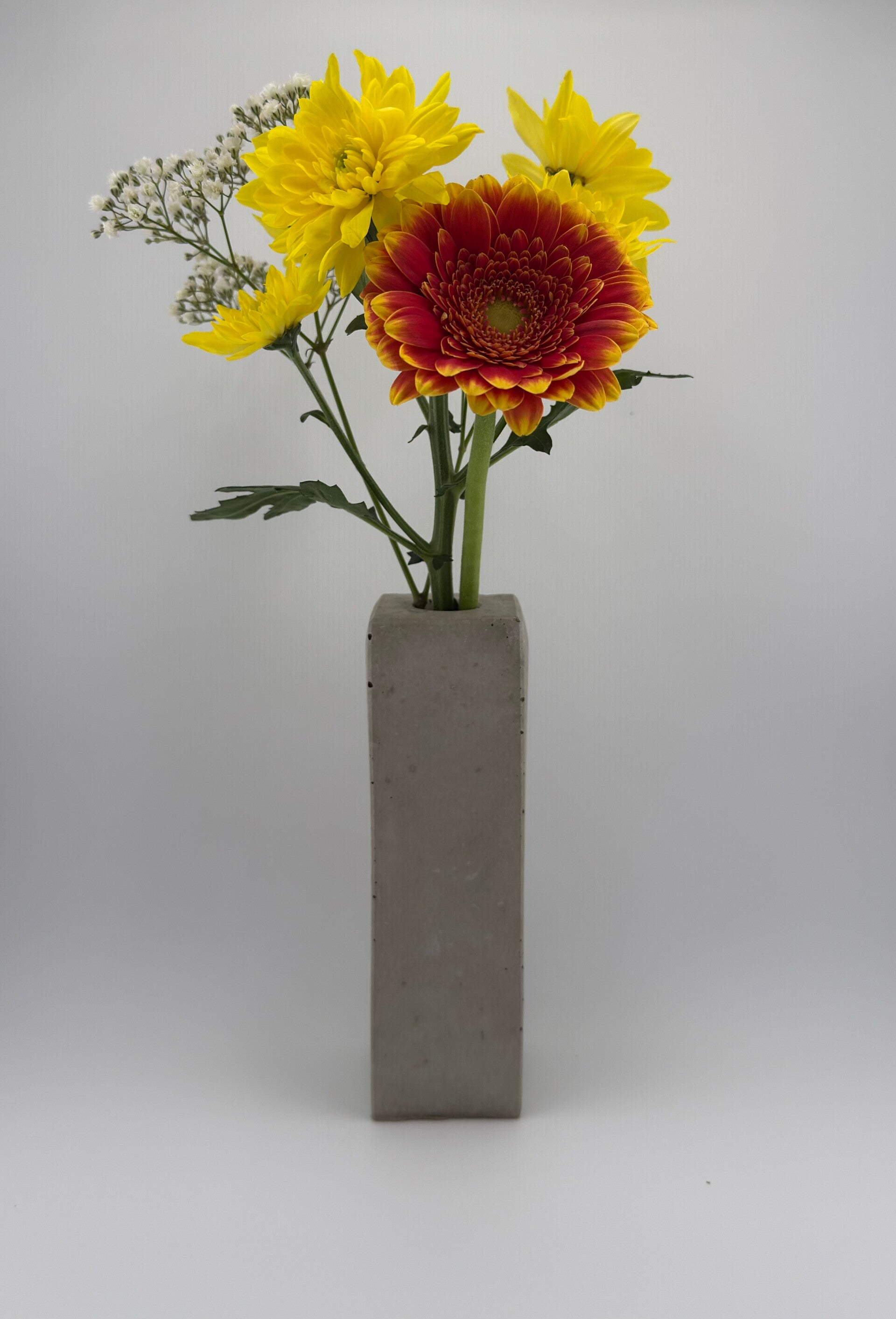 quadratische Betonvase – Moderner Industrial-Look