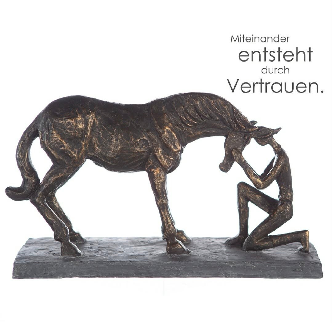 GI Sculpture "Horse Comprehension" by Gilde