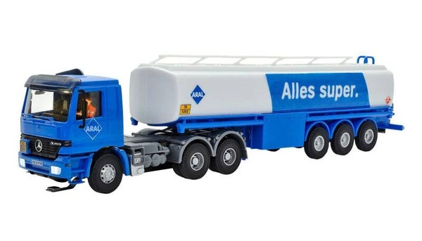VM CarMotion H0 MB ACTROS 3-assige trekker met ARAL tankoplegger, basis, functioneel model