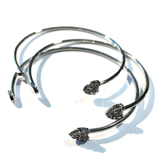 Zilverkleurige hartjes armbanden per stuk 3,75