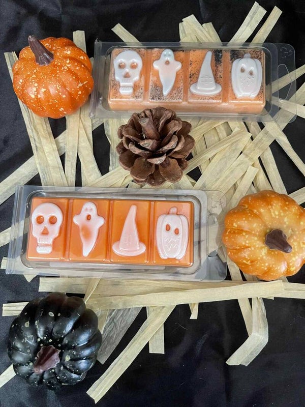 Clamshell halloween