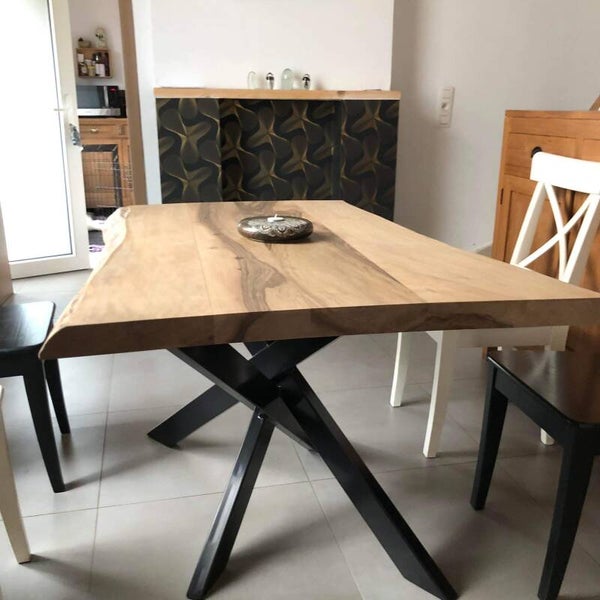 table "mikado"