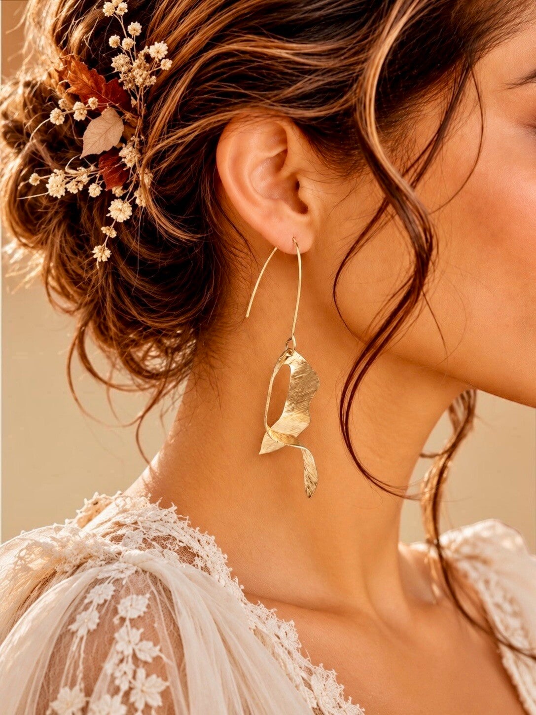 Boucles d'Oreilles de Mariage au Design Fluide - VAGUES SILLAGE