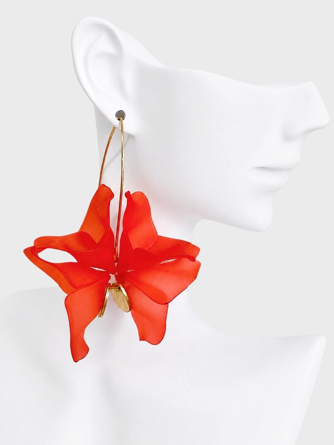 Boucles d’oreilles fleur bougainvillier rouge en acrylique détails en laiton doré et crochet en acier inoxydable  IslaBra 