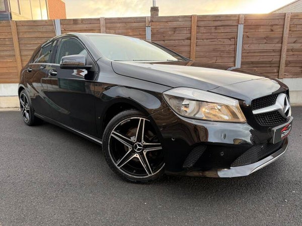 Mercedes-Benz A180 AMG-pack