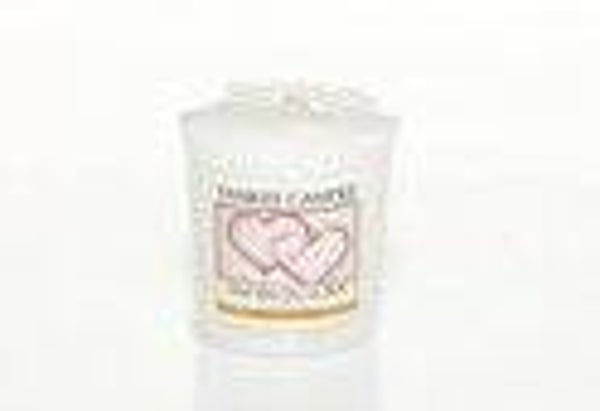 Yankee Candle Snow In Love Votive