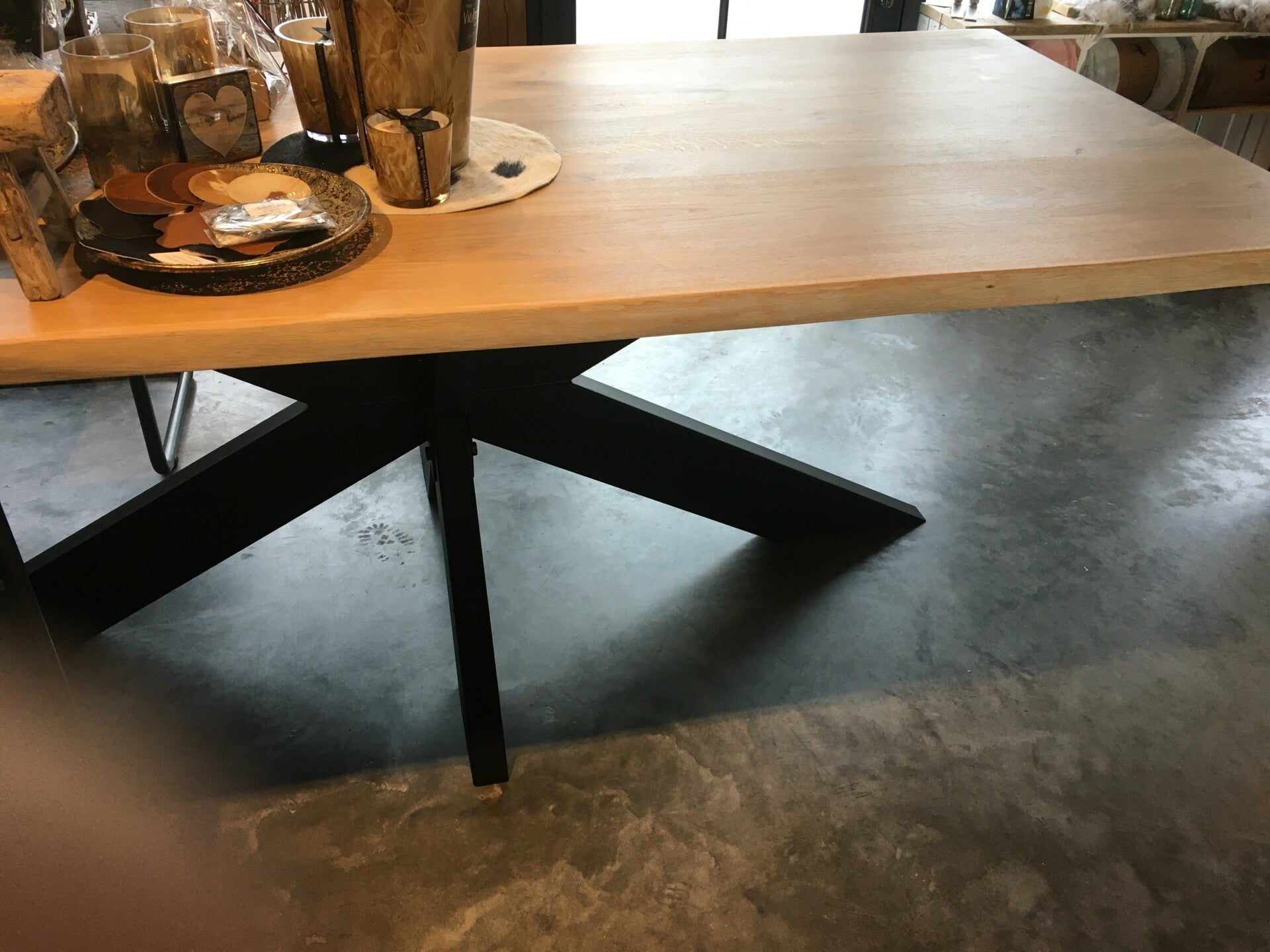 BOOMKANT TAFELBLADEN  MASSIEVE TAFEL