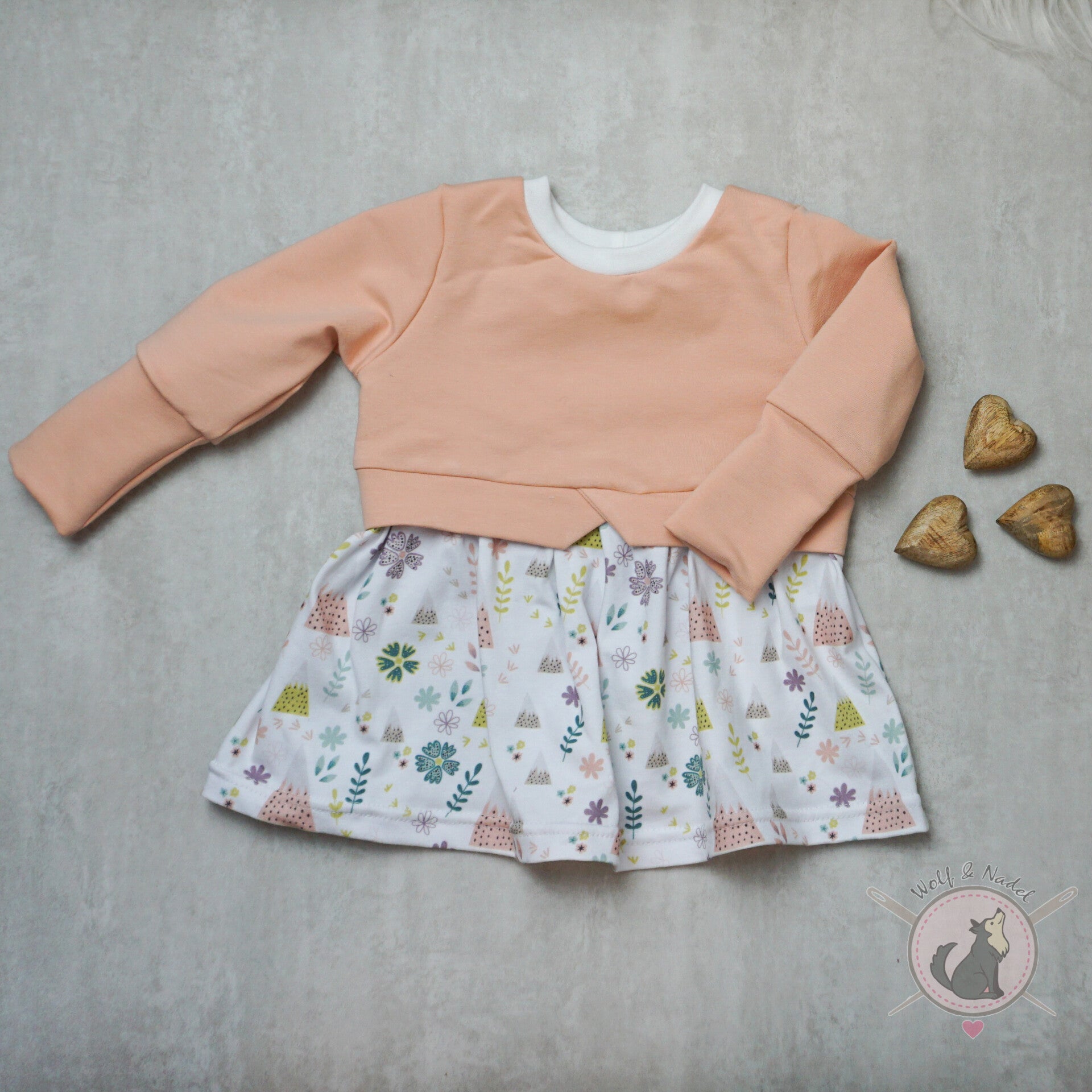 Sofortkauf Girlysweater Gr. 68 "Bergzauber"