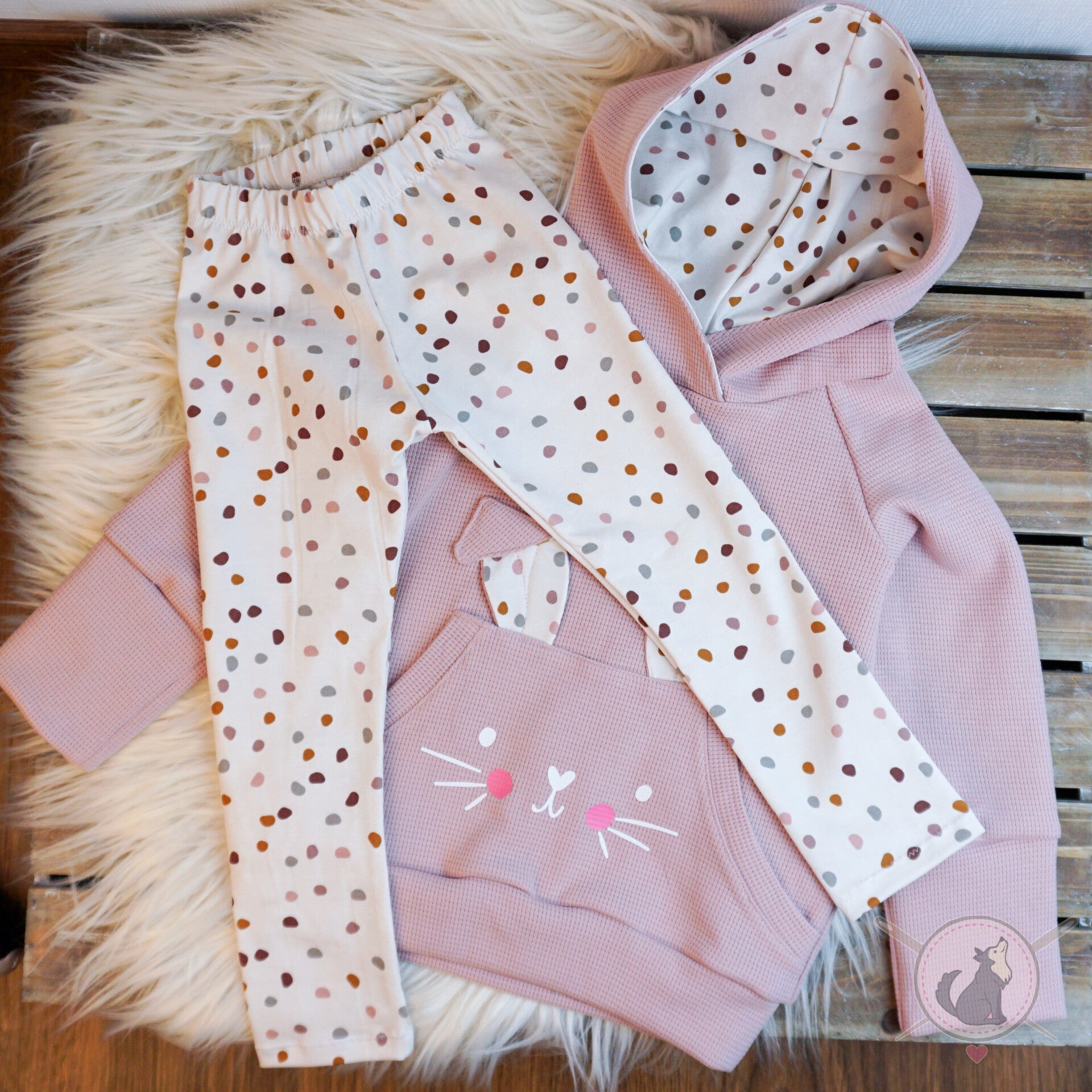 Set Hasen-Hoodie mit passender Leggins