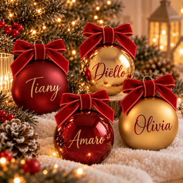 Gepersonaliseerde kerstbal met naam – Rood & Goud