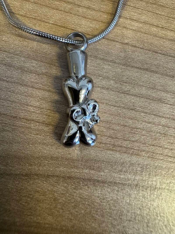 RVS ashanger met collier Bone