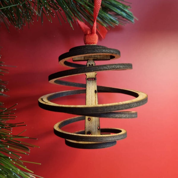 Houten spiraal-kerstbal