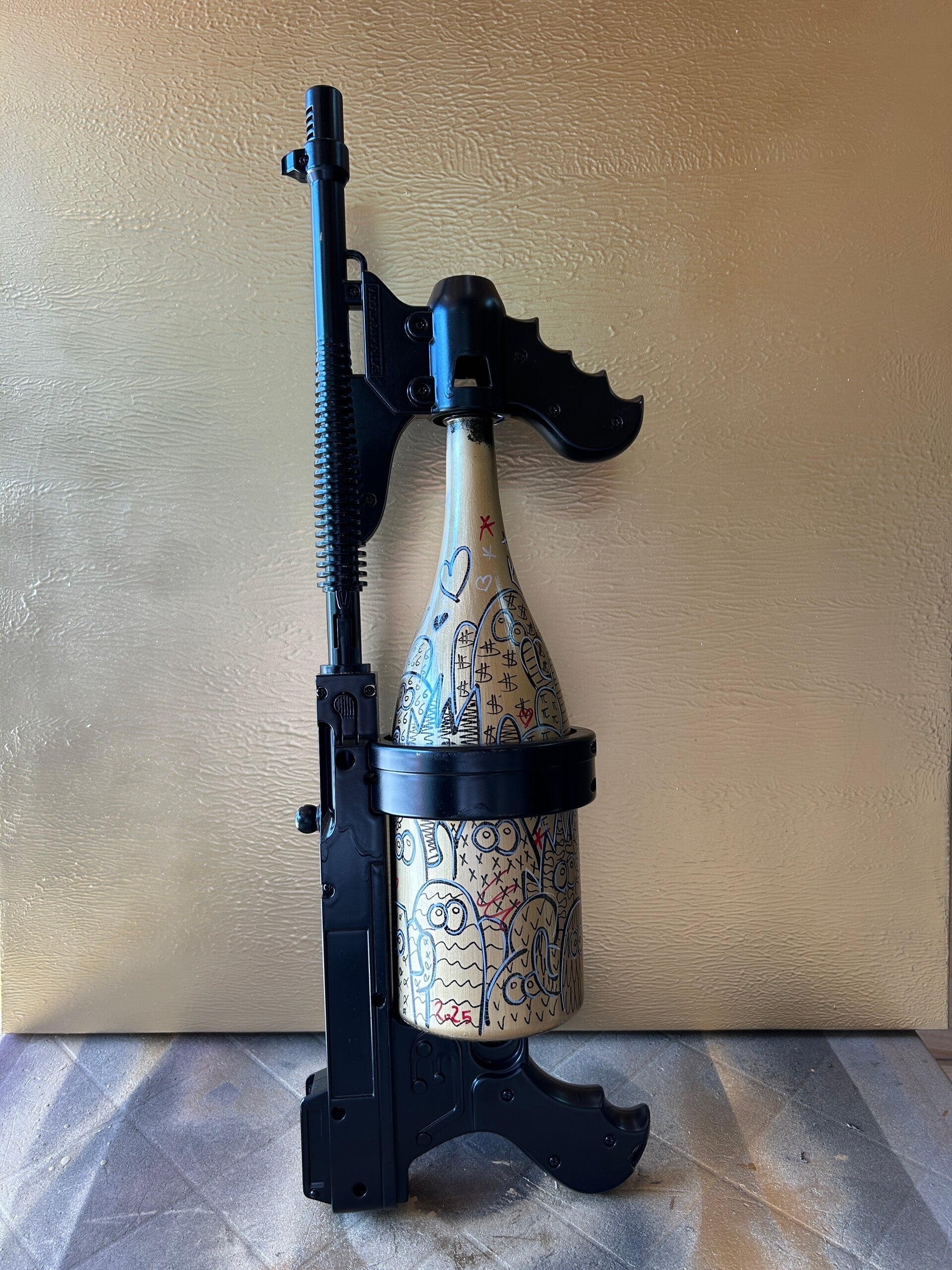 MITRAILLETTE à CHAMPAGNE