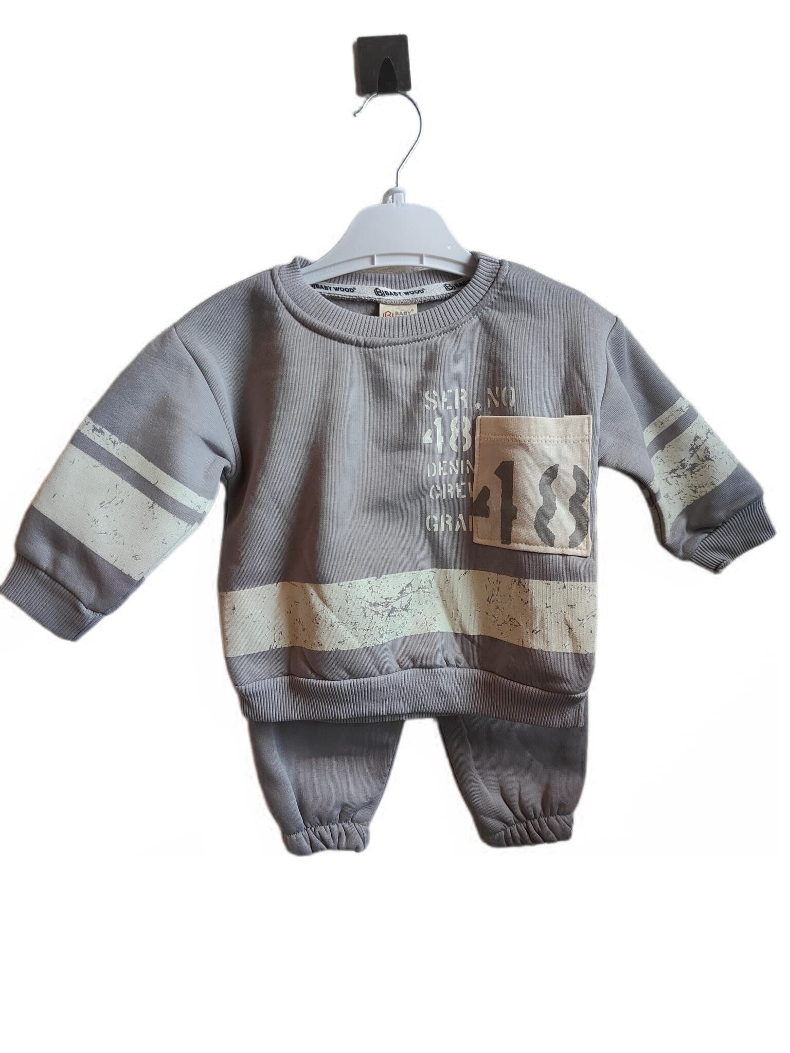 Pak 2 in 1 (trui en broek)