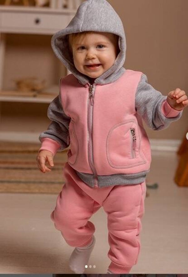 Pakje (Trui met capuchon + Broek )