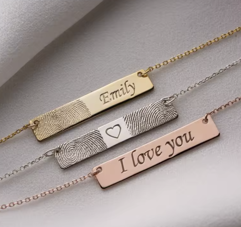 Gepersonaliseerde ketting met rechthoekige hanger