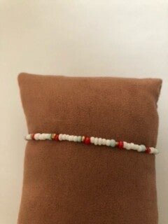 withe holland armbandje