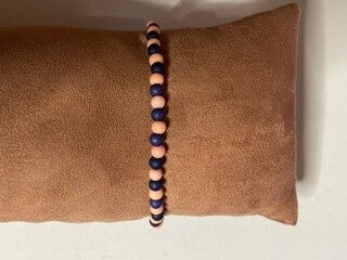 donker blauw met roze kralen